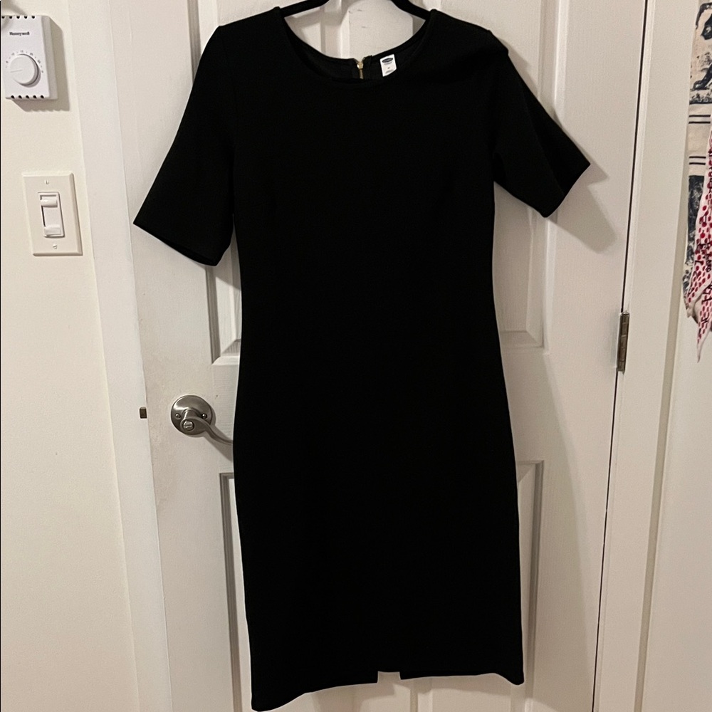 NWT modest w some stretch Old Navy Black Midi Sheath Dress